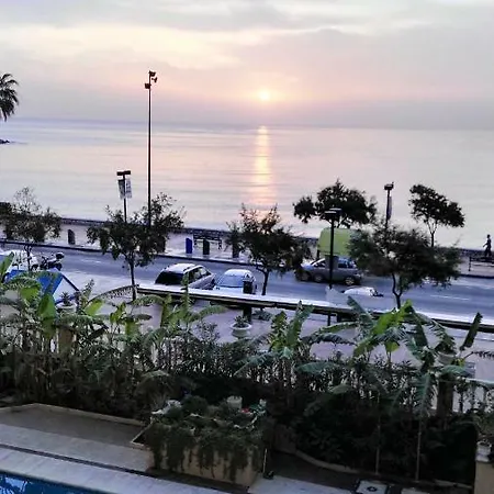 Perla 2 Paseo Maritimo *